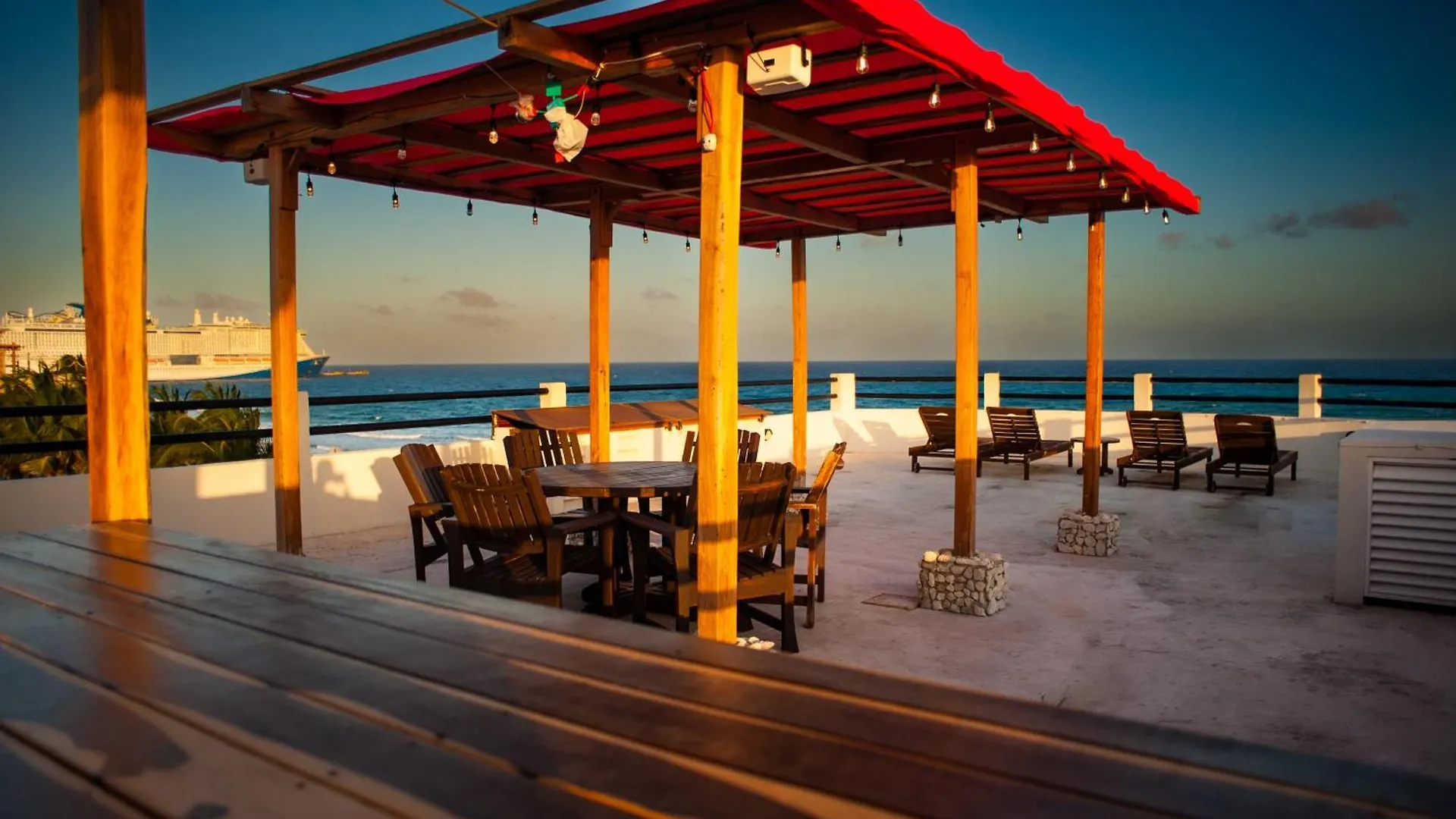 Penthouse With Roof Top Terrace Mahahual